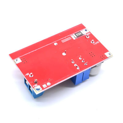 De grote Huidige van het LEIDENE van 5A Constant Current Constant Voltage Batterij die Aandrijvingslithium XL4015-Module laadt